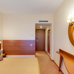 Camera standard con letto king size